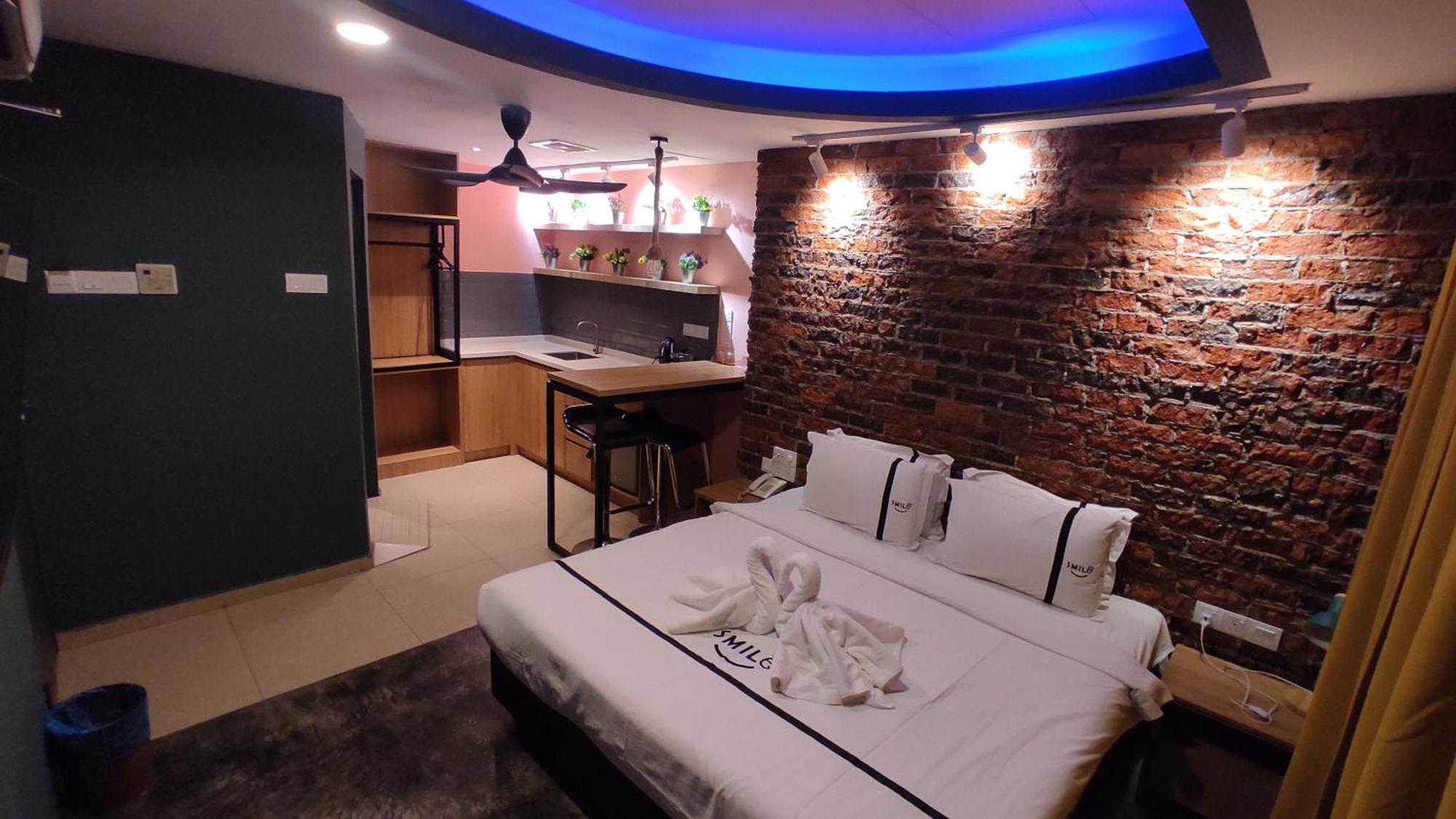 Smile Hotel C180 Cheras Selatan מראה חיצוני תמונה