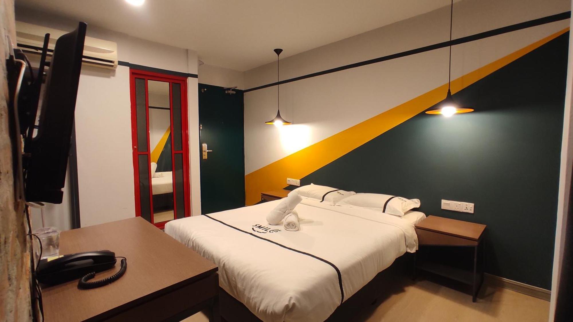 Smile Hotel C180 Cheras Selatan מראה חיצוני תמונה