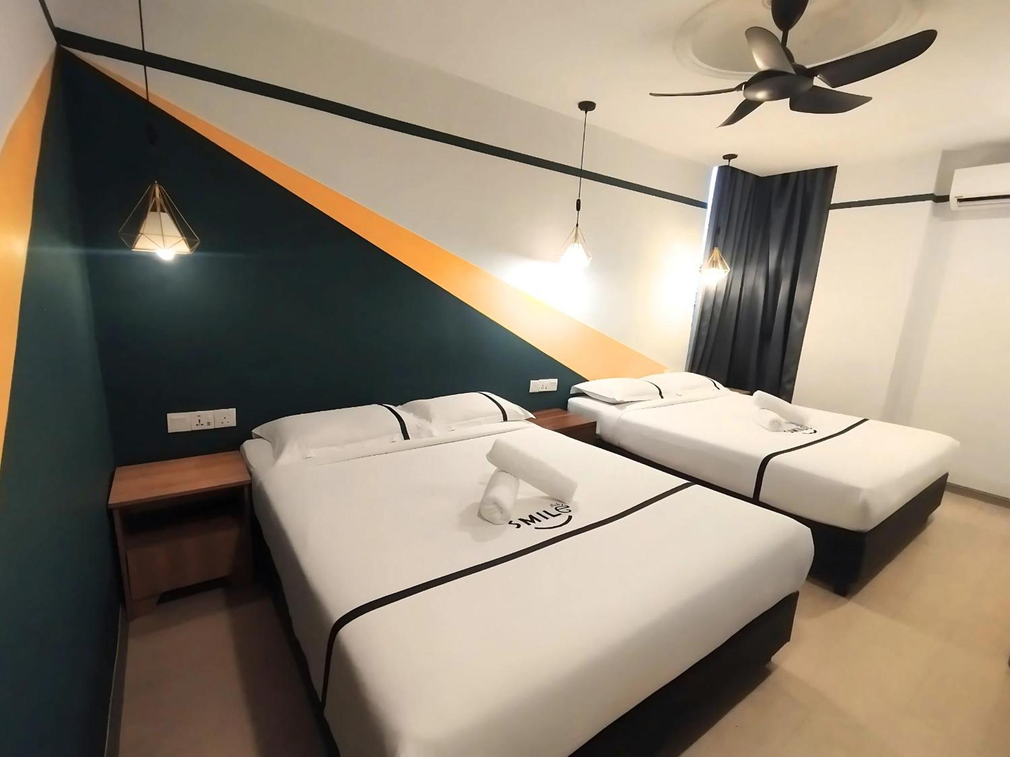 Smile Hotel C180 Cheras Selatan מראה חיצוני תמונה